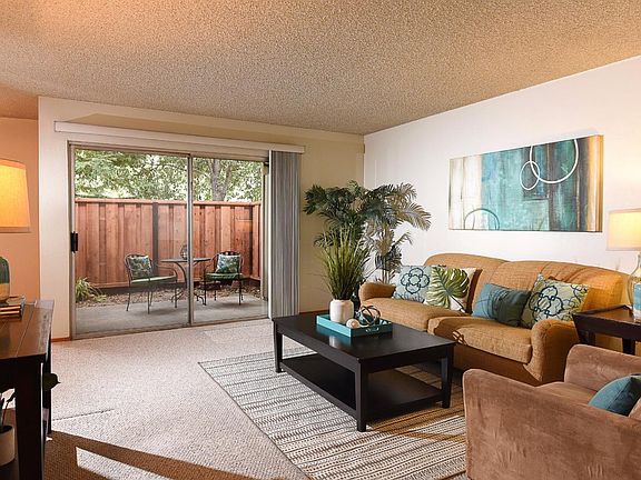 4th image of 505 Cypress Point Dr Unit 26