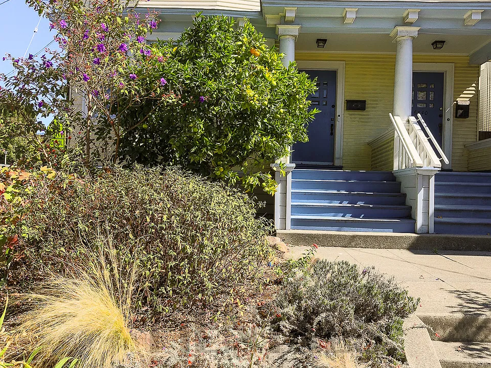 6344 Telegraph Ave