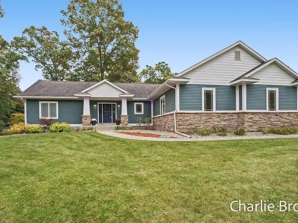 8586 Judson Ln, Montague, MI 49437