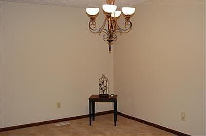 3rd image of 8056 Timberlodge Trl