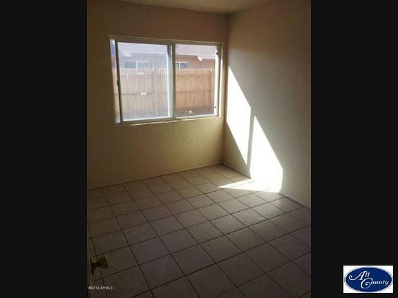 5th image of 2206 E Taylor St