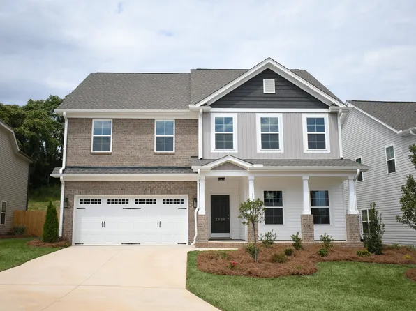 2926 Flat Rock Dr, Winston Salem, NC 27127
