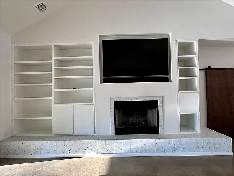 137 Mulberry Ln — Photo 9