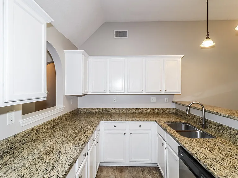 1067 Cross Meadow Rd — Photo 7