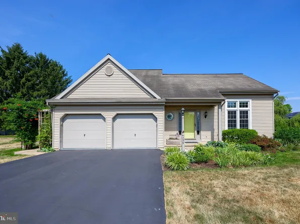 756 Rosemont Dr, Lititz, PA 17543