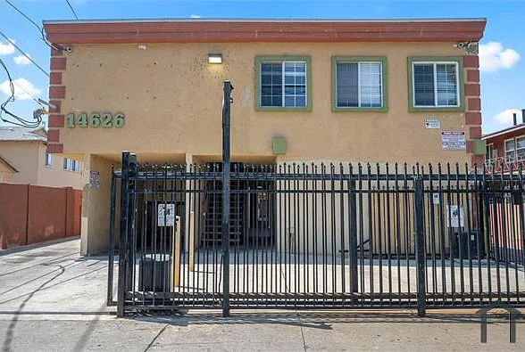 14626 Blythe St #10 — Photo 18