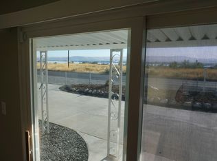 1027 Hanson Loop, Burbank, WA 99323