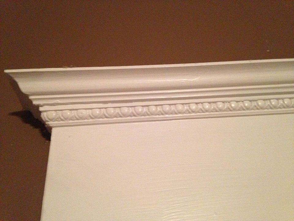 Original dentil molding 