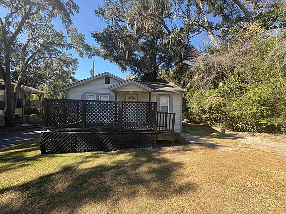 2nd image of 1530 Live Oak Dr
