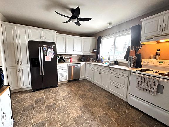 4th image of 4912 55th St