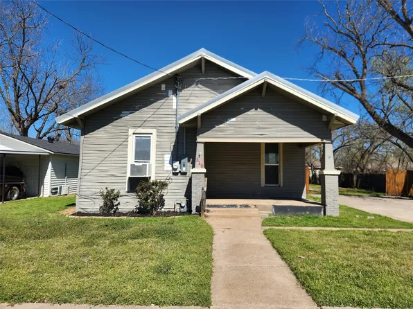310 N Pendell Ave, Cleburne, TX 76033