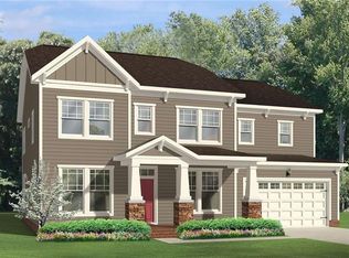 913 Lake Thrasher Dr, Chesapeake, VA 23320