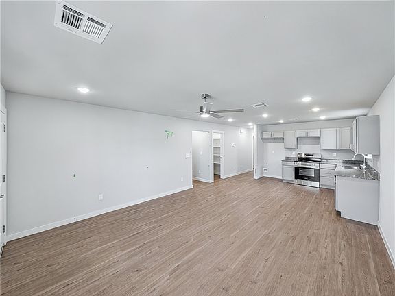 4th image of 311 & 313 NW 65th Ave