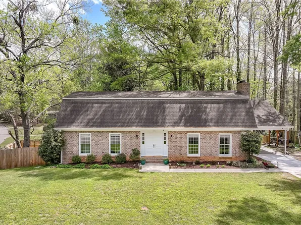 1653 Millbranch Dr, Auburn, AL 36832