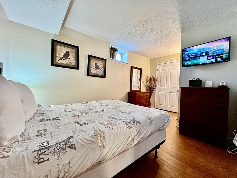 260 Overbrook Ct — Photo 12