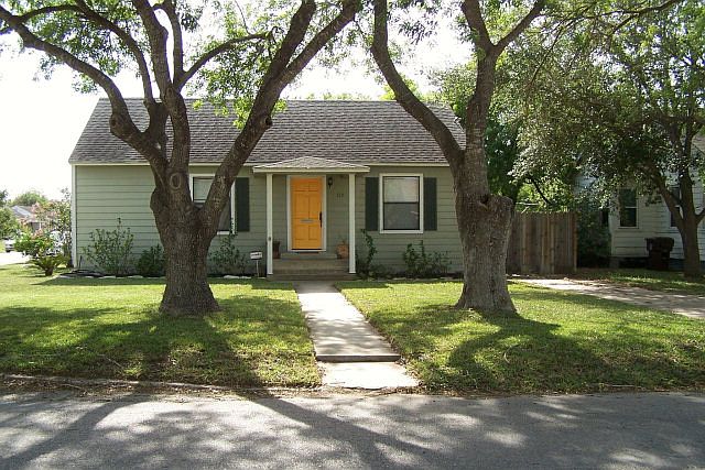 1st image of 319 N Wanda Dr