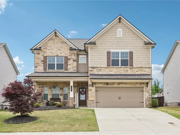 158 Mitchem Creek Dr, Loganville, GA 30052
