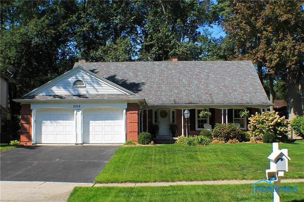 2319 Cheshire Woods Rd photo 1