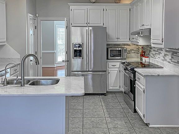 2nd image of 4548 Westhampton Woods Dr