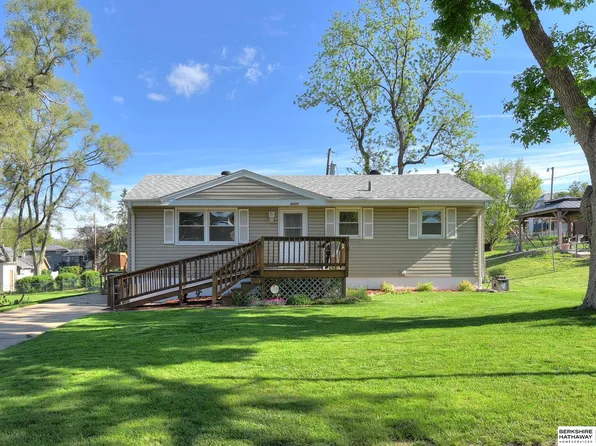 4370 Patterson St, Omaha, NE 68107
