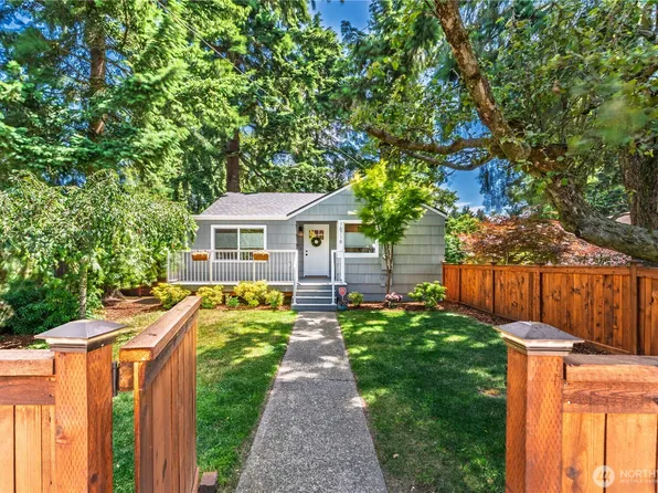 16718 Linden Avenue N, Shoreline, WA 98133