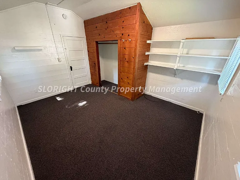 1243 Bond St — Photo 15