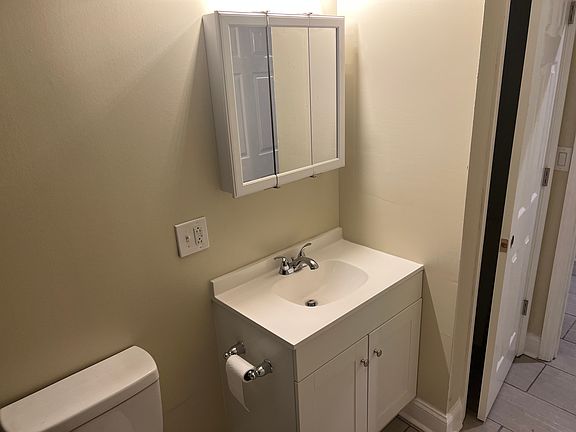 3rd image of 1813 Locust St Floor 1