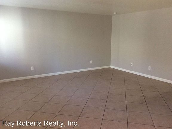 3rd image of 22012 Hawaiian Ave APT D