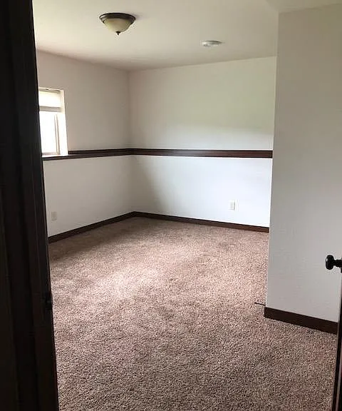 2529 Ridgewood St #B — Photo 10