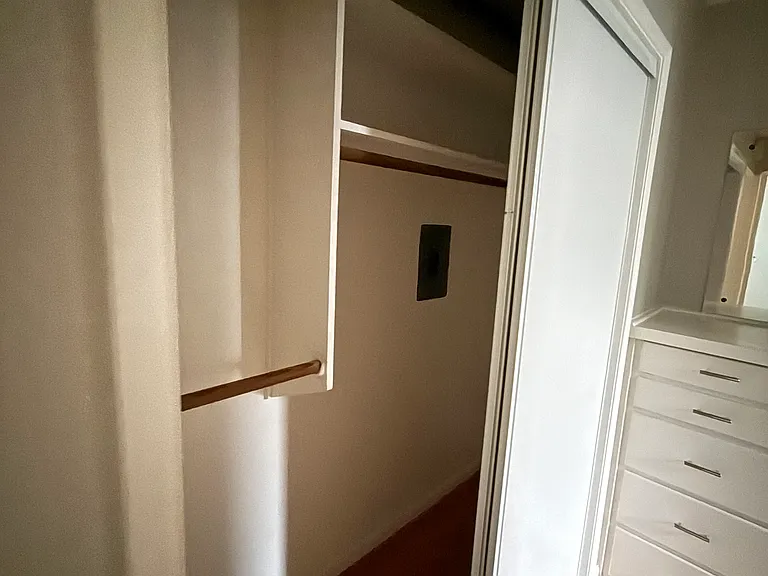 82 E 39th Ave #C — Photo 7
