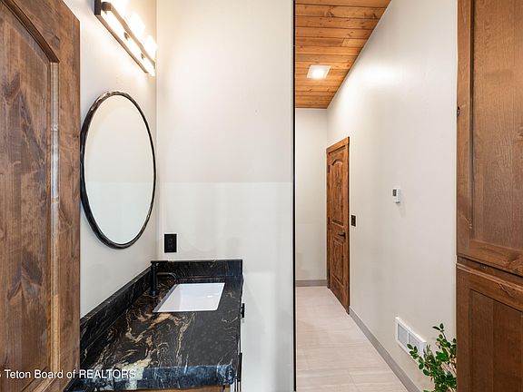 4th image of 149 Alpine Meadow Loop