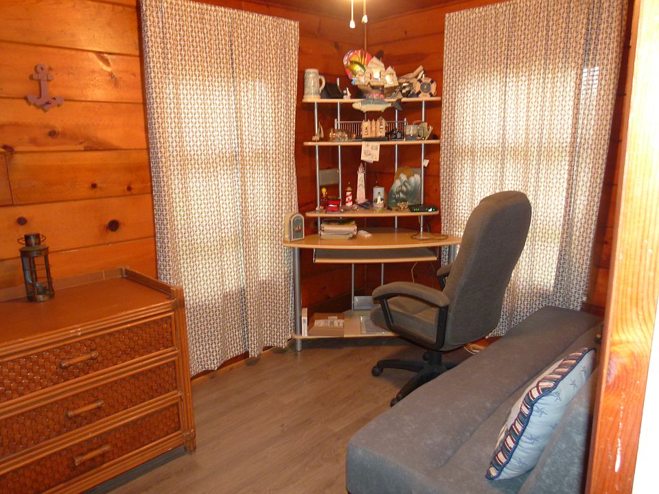 1st image of 1021 Coleman Ln