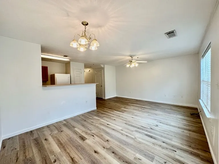 209 Swaying Pine Ct — Photo 9