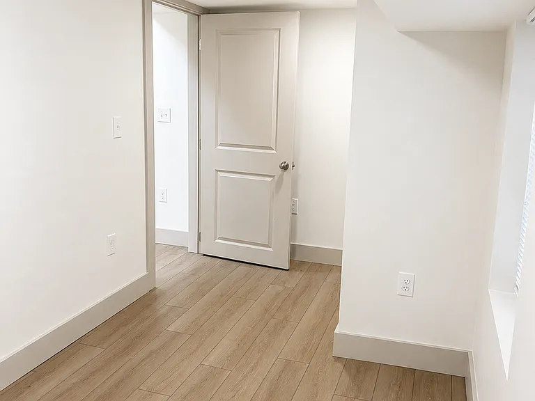 1116 Trigg St — Photo 11