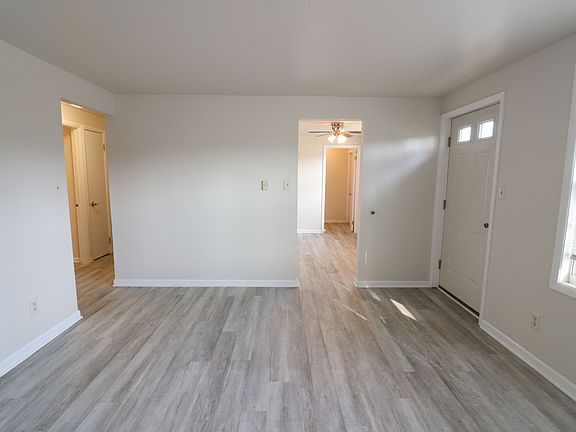4th image of 93 Irene Ave
