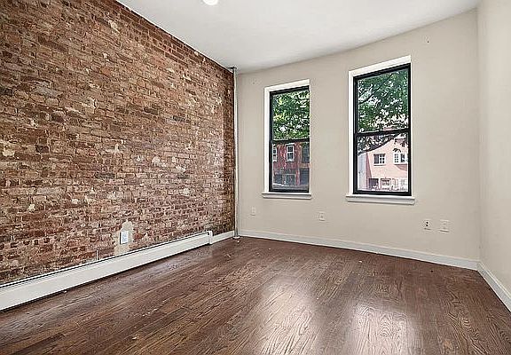 3rd image of 798 Saint Johns Pl APT 5