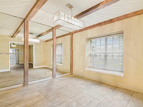 4th image of 11577 Winchester Dr #11577