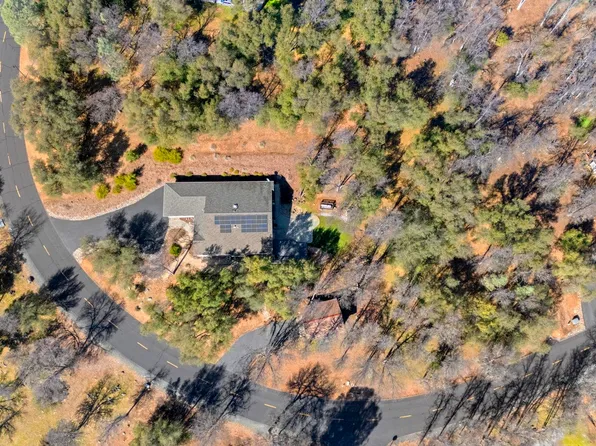 19891 Apple Valley Dr, Sonora, CA 95370