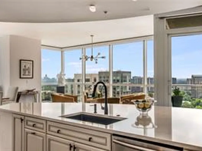3325 Piedmont Rd NE #2205 — Photo 9