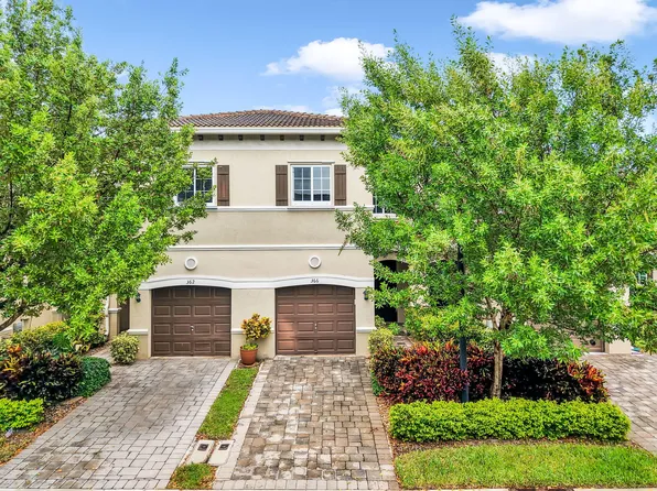 366 SE 1ST Way, Deerfield Beach, FL 33441