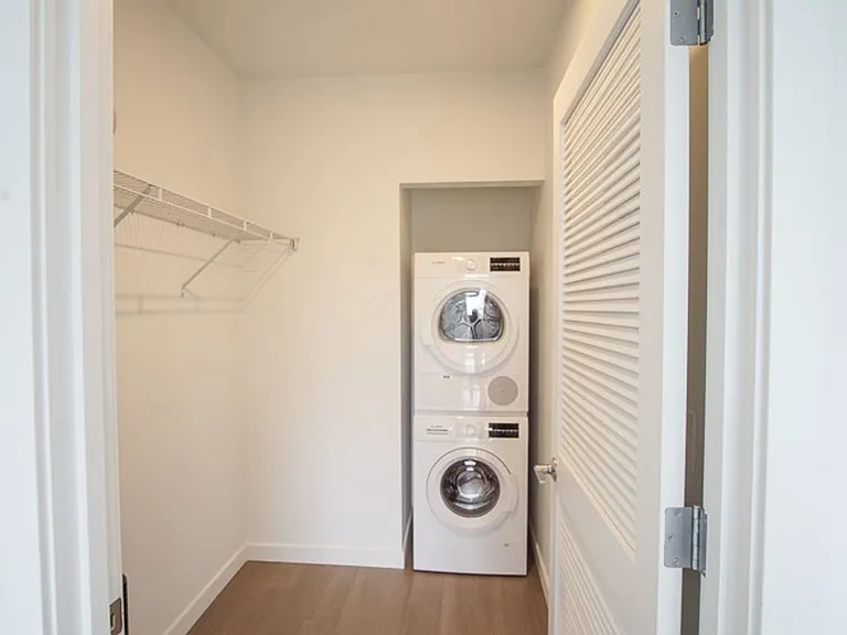 1313 SE Spokane St #409 — Photo 10
