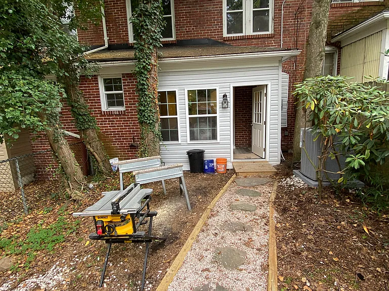 785 Fayette St — Photo 13