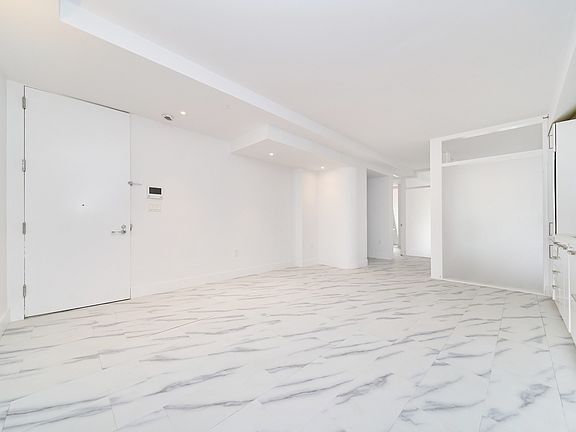 4th image of 329 Pleasant Ave #1D