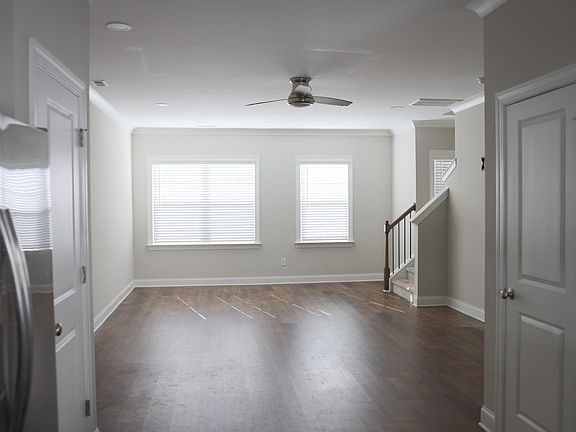 5th image of 5009 Belmont Crossing Dr