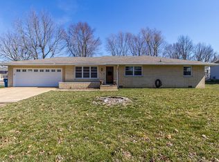 1502 Finn Dr, Lebanon, MO 65536