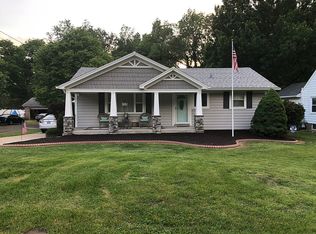 2914 Valley Dr, Jeffersontown, KY 40299