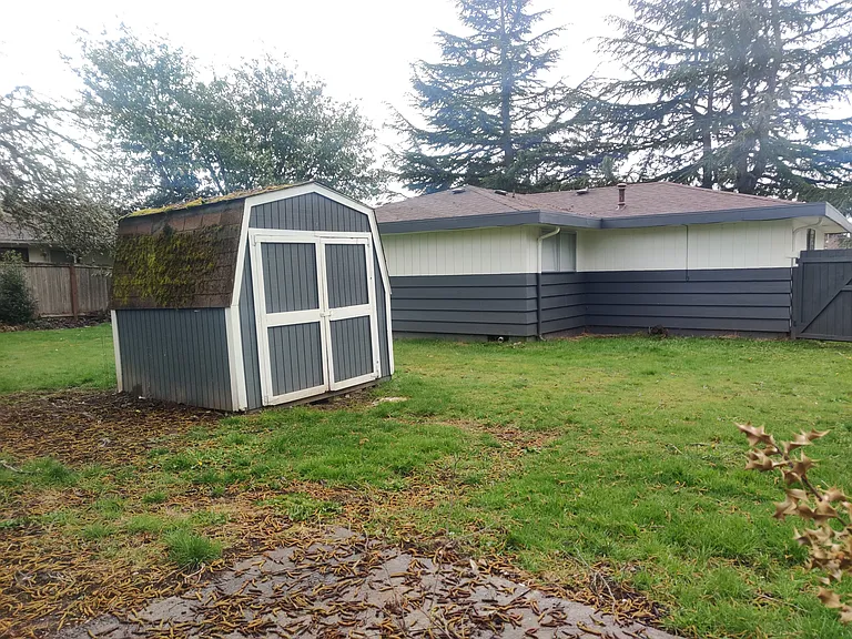 8019 E C St — Photo 20