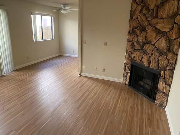4th image of 3726 Jasmine Ave #104