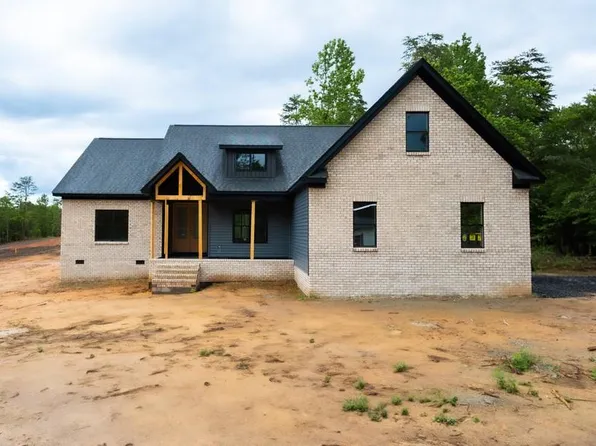 387 Vernon Rd, Reidsville, NC 27320