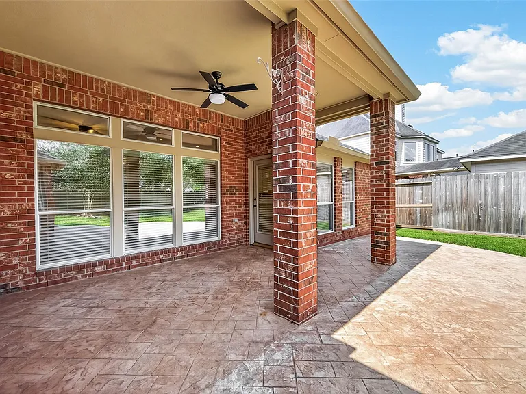 1527 Lake Pauline Ct — Photo 39
